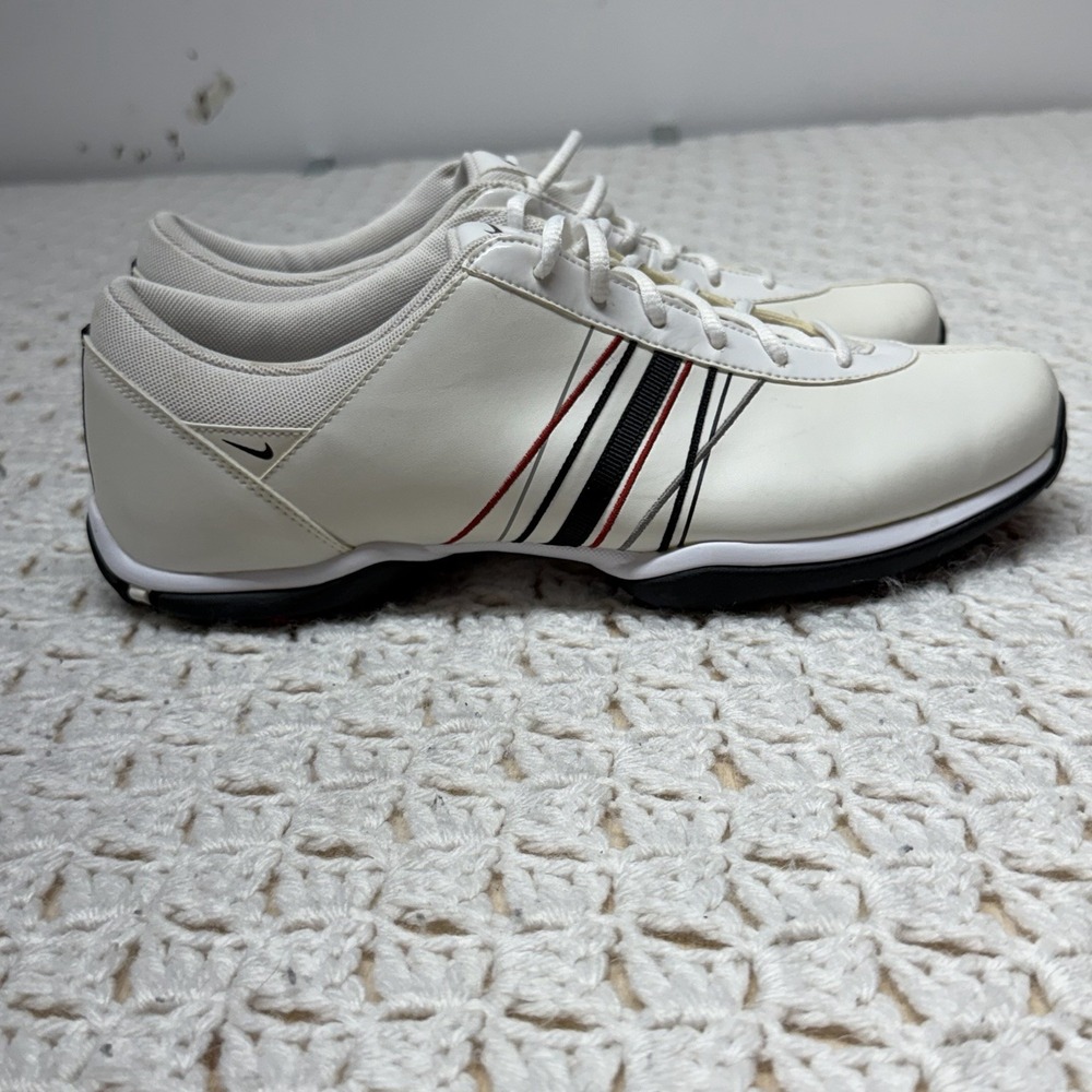 Nike Delight Golf Cleat Shoes Women Sz 9.5  Women 418355-106